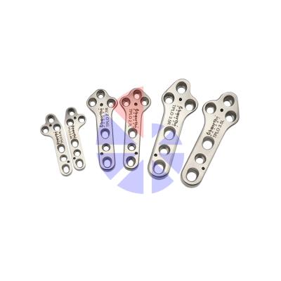 China 2.0/2.4/2.7/3.5mm Implants 2.0/2.4/2.7/3.5mm Stainless Steel Tplo Locking Plate Veterinary Orthopedic Equipment For Vet for sale