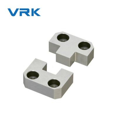 China Economic location square precision mold parts yk30 misumi taper block sets for sale