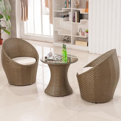 China Modern Modern Outdoor Furniture Rattan Chair And Outdoor Table for sale