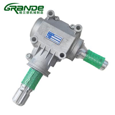 China Fertilizer Spreader Equipment Equipment 18HP 540rpm 1:1 Ratio Gearboxes For Fertilizer Spreader Machine for sale