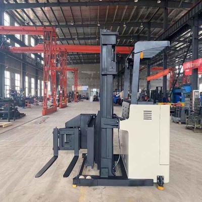 Cina 2500 kg 4 forklift direzionale angolo ampio grande capacità carrello da 4 vie in vendita