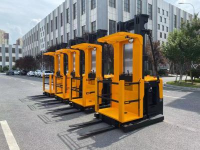 China 1.5 Ton Electric Intelligent Picking Vehicle Truck For Picking Goods From Shelves Lifting Height 6000 MM for sale