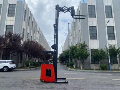 中国 Electric Double Extension Forward Shift Forklift Capacity 1600 KG Lifting Height 5500 MM 販売のため