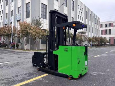 China 1.6 Tons  1600 KGS 3 Ways Direction Electric Forklift en venta