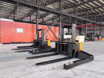 China Large Tonnage Lead-acid Battery Stacker  Jack Truck Non-standard Capacity 6000 KG 6 Tons Activity Chain Forging Fork for sale