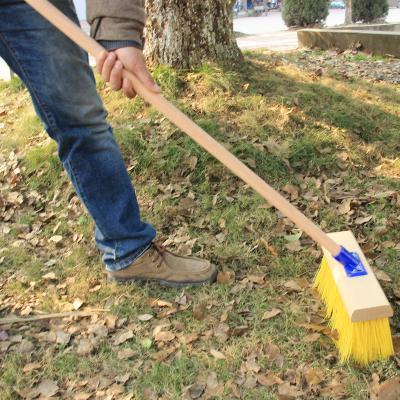 China Durable Outdoor Long Handle Heavy Duty Wooden Brush for sale