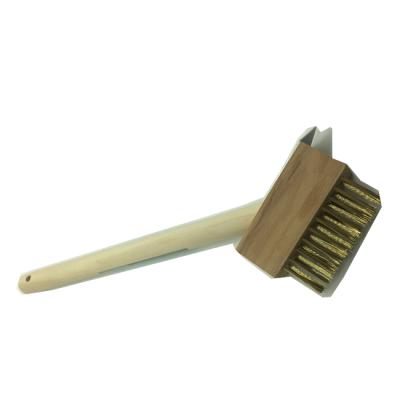 China Sustainable Widely Recycled Compact Patio Weed Garden Brush Patio Weeding Brush With Short Wooden Handle for sale