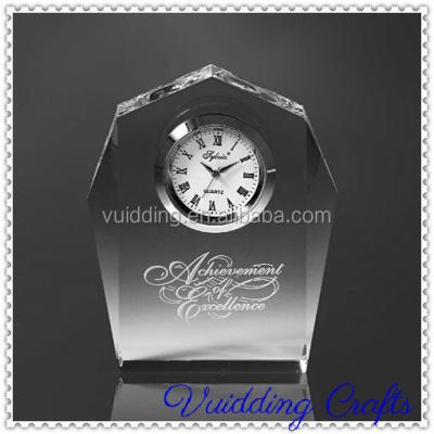 China Europe Personalized Hand Cut Crystal Clock For Wedding Souvenirs for sale