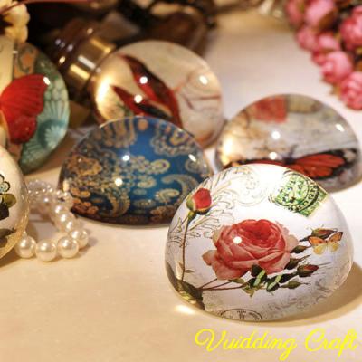 China Europe Unique Gift Flower Crystal Paper Weight For Wedding Favor for sale