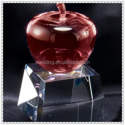 China Europe Ruby Apple Crystal Trophy Awards for Decoration and Gifts for sale