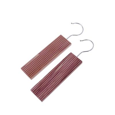 China Scented Cabinet Eco - Friendly Cedar Wood Hanger , Cedar Wood Hanger Hanger Blocks Sachets for sale