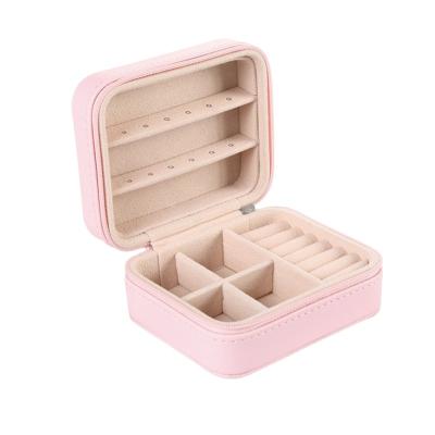 China Custom Made Eco-friendly Makeup Organizer Storage Travel Portable Jewelry Storage Rack, Pink Jewelry Storage Box, Jewelry Display Stand Necklace for sale