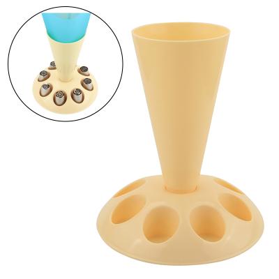 China Viable Pastry Bag Holder Icing Bag Holder with 8 Slots Icing Holder Tips for Baking Accessories for sale