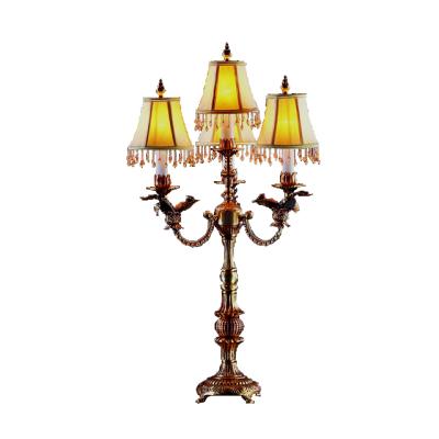 China Luxury European French copper fabric hallway desk lamp living room background bedroom bedside lamp for sale