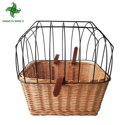 China Huangtu Durable Custom Wholesale Woven Wicker Bike Bicycle Rear Basket For Dogs Pets With Metal Cover for sale