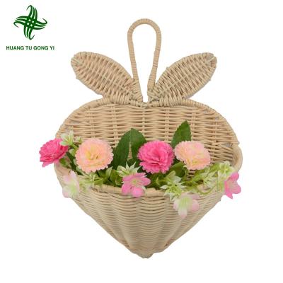 China Huangtu Transitional Place Basket Handwoven Rattan Decorated Wall Container Kitchen Home Hanging Storags Cotton Rope Wall Hanging Basket for sale