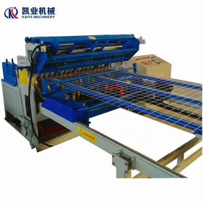 China Automatic Welded Mesh Welding Machine Wire Mesh Layer Chicken Cage for sale