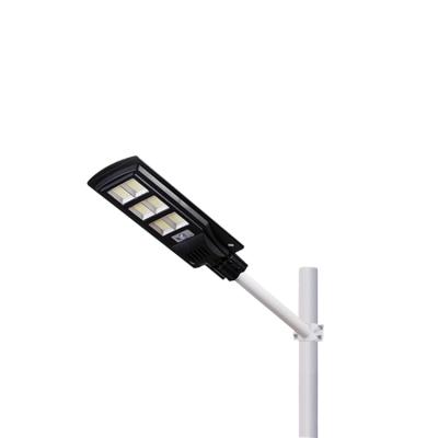 China 150W Road All In One Light No Electricity Load Solar Light Led Solar Street Light For Basketball Court Playground for sale