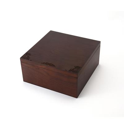 China Wooden Products Liquor Wine Storage Display Box A Large Number Of Manufacturers Spot Wholesale High-end Wooden People Product Art Qiansheng for sale