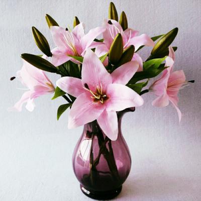 China Factory Wholesale High Artificial Flower Lily Flower Single Film Feel Lily Wedding Home Photography Simulation Simulation Decoration for sale