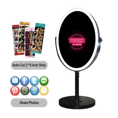 China Aluminum Sharpening Oval Digital Photo Booth Vending Machine With Camera And Printer for sale