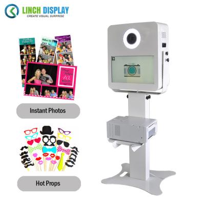 China Metal Sheet Digital Signage Player Social Media Selfie Photo Box for sale