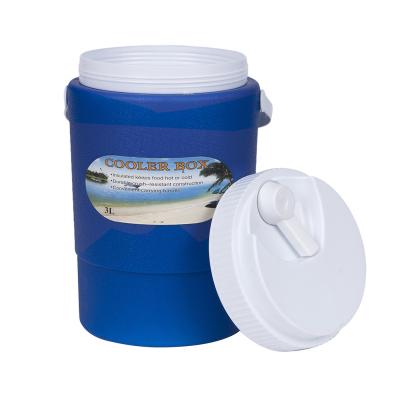 China 3l pp waterproof pe new design promotional travel freezer lengthened cooler jug for sale