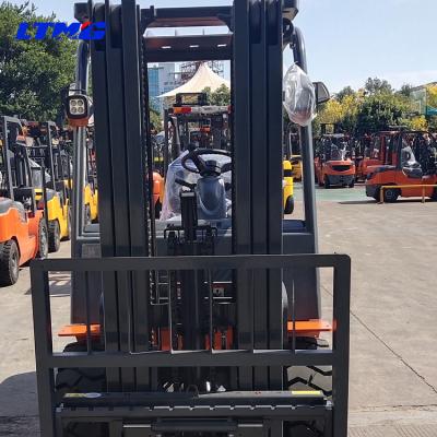 China environmental  4.5m Triplex Mast 3 Ton Electric Forklift With Side Shifter for sale