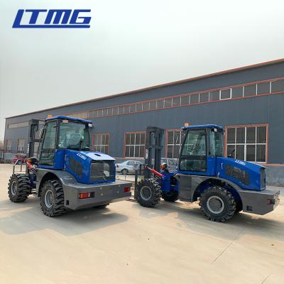 China 1070mm Fork Length All Terrain Fork Truck  , 3.5 Ton Rough Terrain 4x4 Forklift for sale