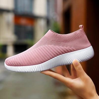 China Fashion trend manufacturers wholesale very cheap ladies simple design women's casual shoes 2021 running sports shoes platform tennis shoes for sale