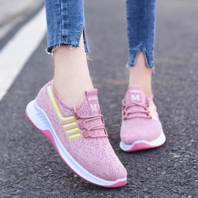 China Q807 Ladies Famous Brand Designer Casual Shoes Damping Sports Running Ladies Daily Designer Shoes Walking Sneakers Style Walking Shoes for sale