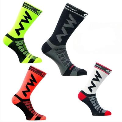 China Sporty high quality men cotton crew athletic gym socks custom logo for sale