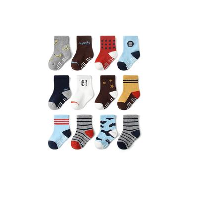 China Sporty high quality anti slip grippies kids baby socks for sale