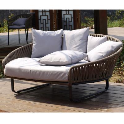 China Garden Set 2020 NEW Style Outdoor Rattan Round Beach Folding Bed for sale