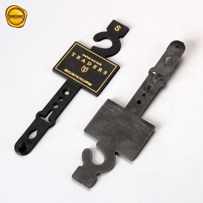 Cina L'oro sventa timbrando il gabinetto di Logo Plastic Belt Hangers For in vendita