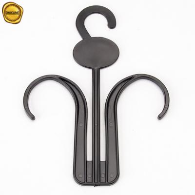 Cina Non slitti i ganci di plastica della scarpa del nero del bagno 12.6cm*17cm in vendita