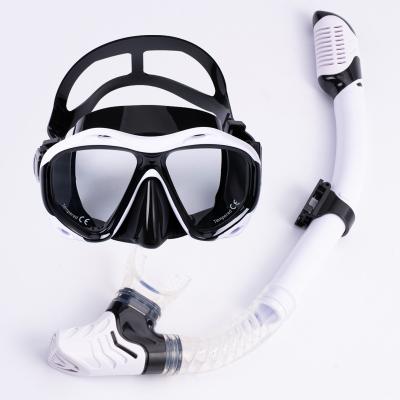 China Universal Wholesale Soft Silica Gel Scuba Diving Equipment Free Swimming , Camera Bracket Diving Mask for sale