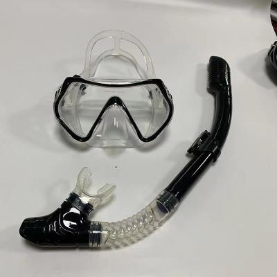 China Universal new large frame men's and women's snorkeling snorkeling glasses adult face mirror silicone goggles breathing tube set for sale