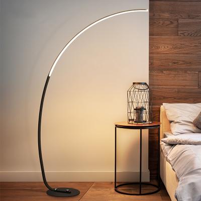 China Modern Modern Bedroom Atmosphere Floor Lamp Black White Standing Corner Lamp for sale