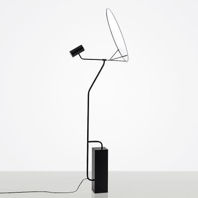 China Post-modern classic black lamp fancy desk metal modern led floor lamp stand for living room for sale