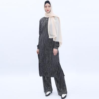 China Pleated Solid Color Turkey Dubai Wholesale Fashion Fabric 2022 Leisure Abayas For Women Islamic Clothing Muslim Dress Two Piece Set for sale