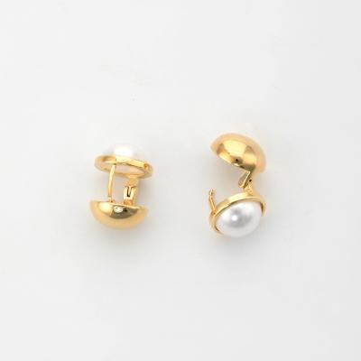 China New Fashionable Tasty Korean CLASSIC Piercing Circle Charm Hoops Pearl Gold Plated Earrings Jewelry For Women Earrings Wholesale for sale