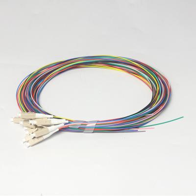 China Coleta LC UPC 50/125 con varios modos de funcionamiento de la fibra óptica del color de OM3 LSZH 12 en venta