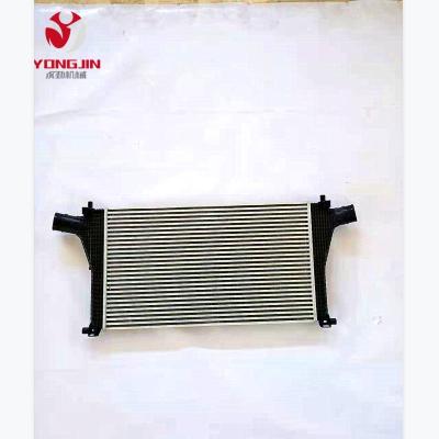 China Aluminum Plastic Parts Car Engine Cooling System Radiator And Intercooler For Volkswagen VW Teramont2.0T for sale