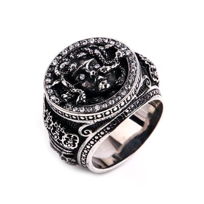 China Vintage Stainless Steel Rhinestone Men's and Women's Trend CLASSIC Rings for sale