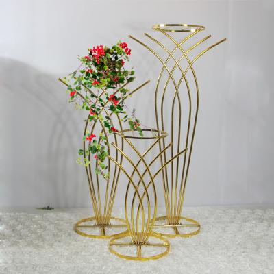 China Wholesale Moden Gold Iron Flower Stand Wedding Candlestick Background Decoration Wedding Road Centerpiece for sale