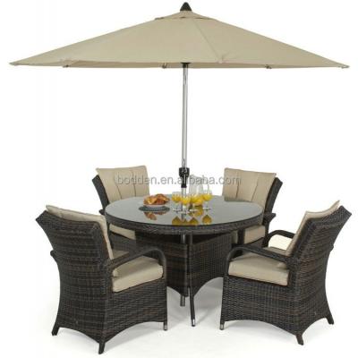 China 4 seater modern stylish hand weave modern stylish round table rattan outdoor dining set for sale