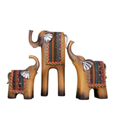 China Africa Handicraft Desk Ornaments Elephant Statues Home Decor Custom Statue Animal Sculptures Art Crafts Resin Set for sale