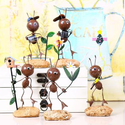 China Hot Sale Europe Metal Ant Feet Doll Art Hanging Decor Opens Home Office Decorations for sale