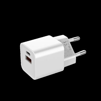 China 2021 New Mobile Phone PD 20w Smartphone Dual Port Super Fast Charging Usb Wall Charger for sale